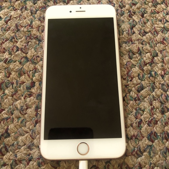 Unlocked iPhone 6s GREAT CONDITION - Picture 1 of 6